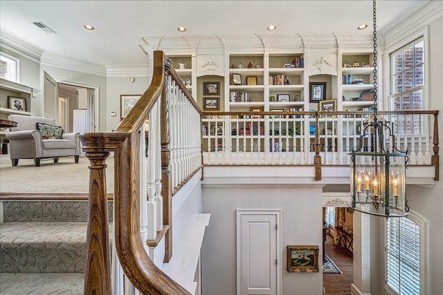 337 GROVE HILL PL, Memphis, TN 38120