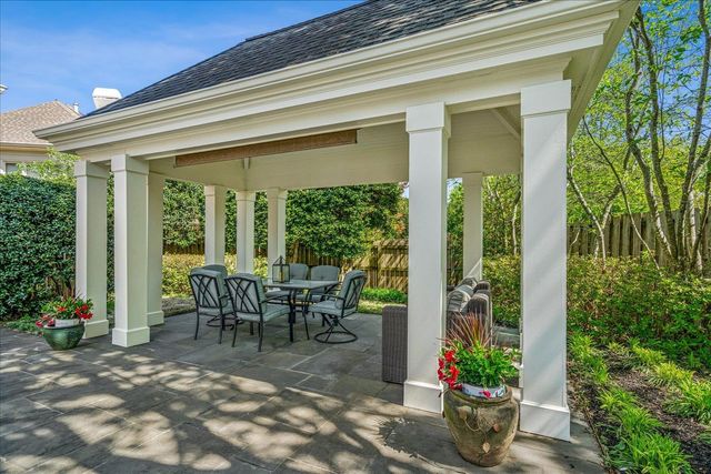 337 GROVE HILL PL, Memphis, TN 38120