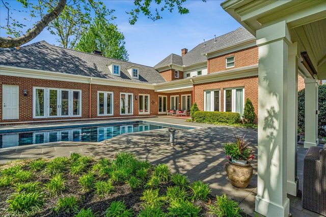 337 GROVE HILL PL, Memphis, TN 38120