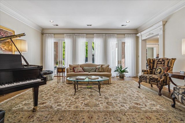 337 GROVE HILL PL, Memphis, TN 38120