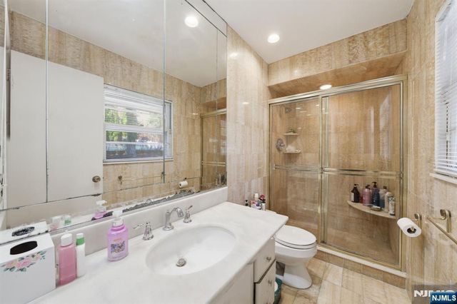 20 Leroy Street, Tenafly, NJ 07670