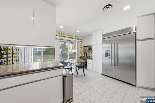 20 Leroy Street, Tenafly, NJ 07670