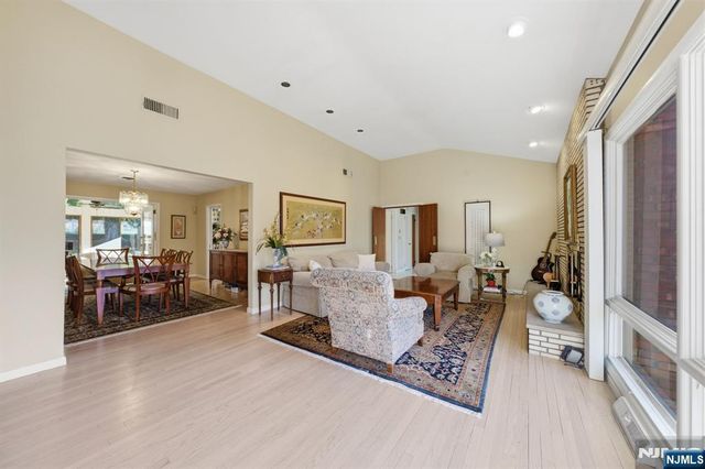 20 Leroy Street, Tenafly, NJ 07670