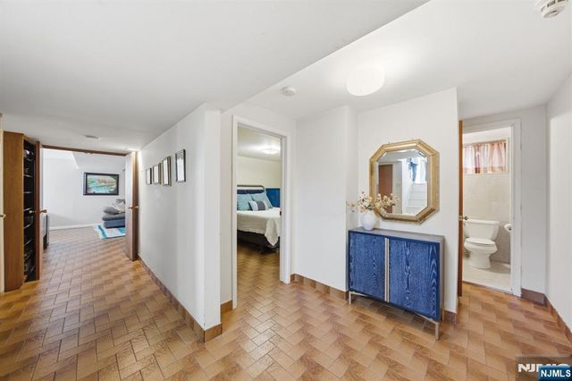 20 Leroy Street, Tenafly, NJ 07670