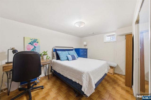 20 Leroy Street, Tenafly, NJ 07670