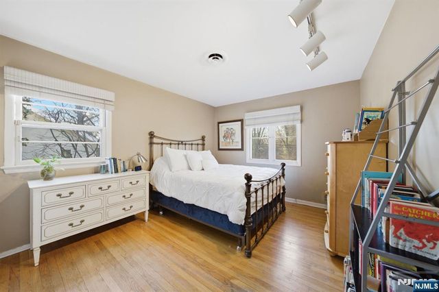 20 Leroy Street, Tenafly, NJ 07670