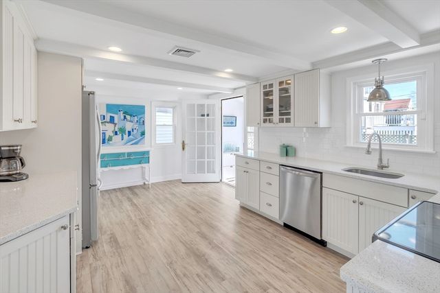 87 Fort Point Rd, Weymouth, MA 02191