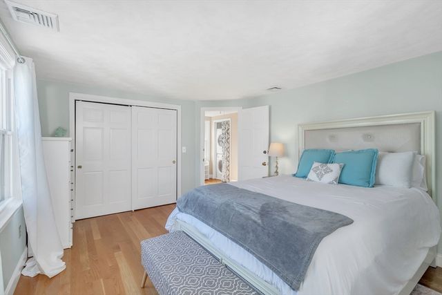 87 Fort Point Rd, Weymouth, MA 02191