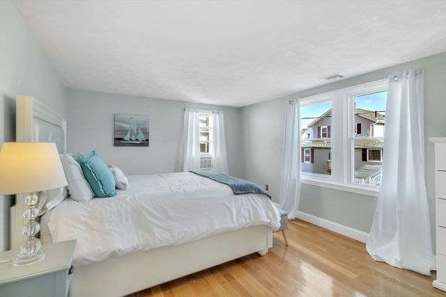 87 Fort Point Rd, Weymouth, MA 02191