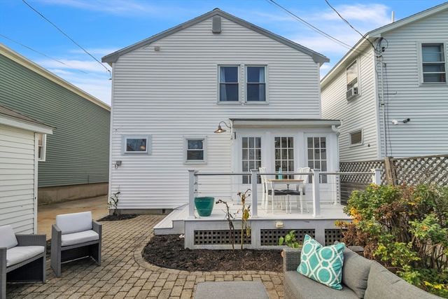 87 Fort Point Rd, Weymouth, MA 02191