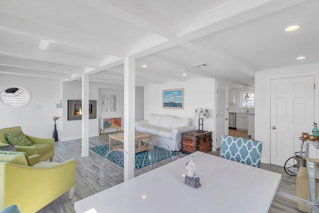 87 Fort Point Rd, Weymouth, MA 02191