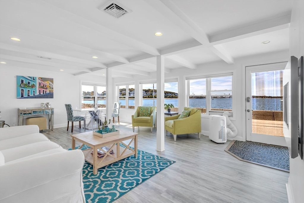 87 Fort Point Rd, Weymouth, MA 02191