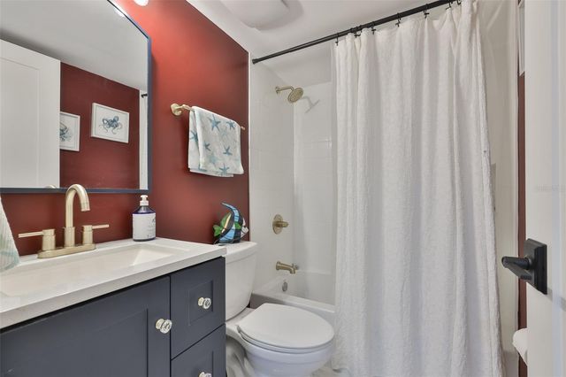 11800 PARK BOULEVARD 308, Seminole, FL 33772