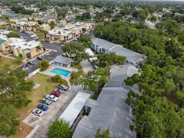 11800 PARK BOULEVARD 308, Seminole, FL 33772