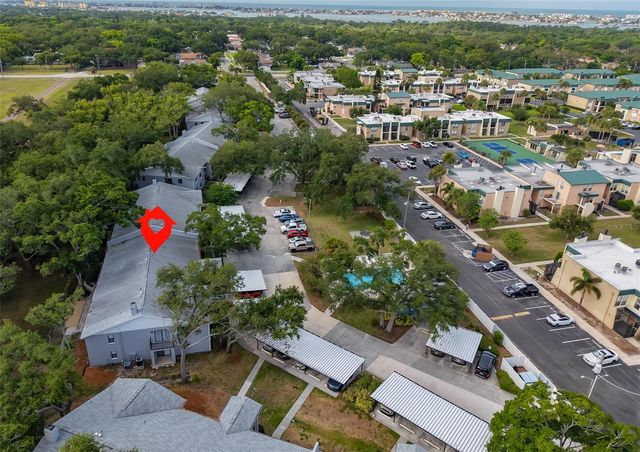 11800 PARK BOULEVARD 308, Seminole, FL 33772
