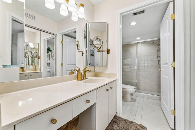 14388 Emerald Lake Drive 2, Delray Beach, FL 33446
