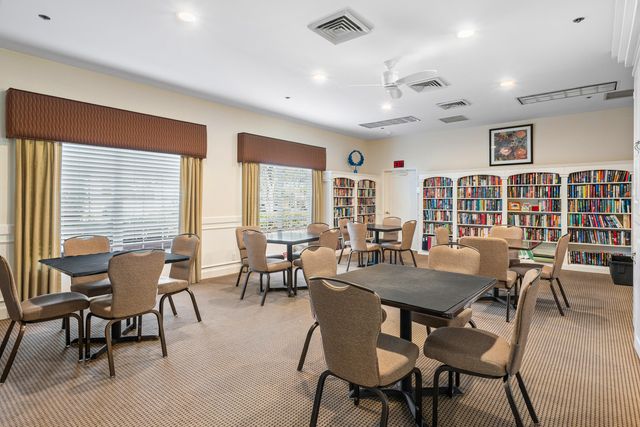 14388 Emerald Lake Drive 2, Delray Beach, FL 33446