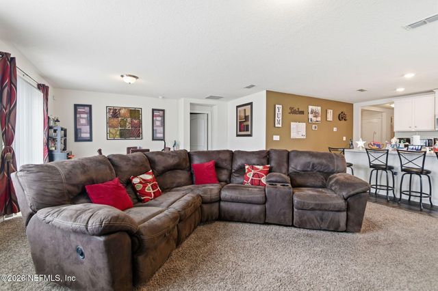 1986 PEBBLE POINT Drive, Green Cove Springs, FL 32043