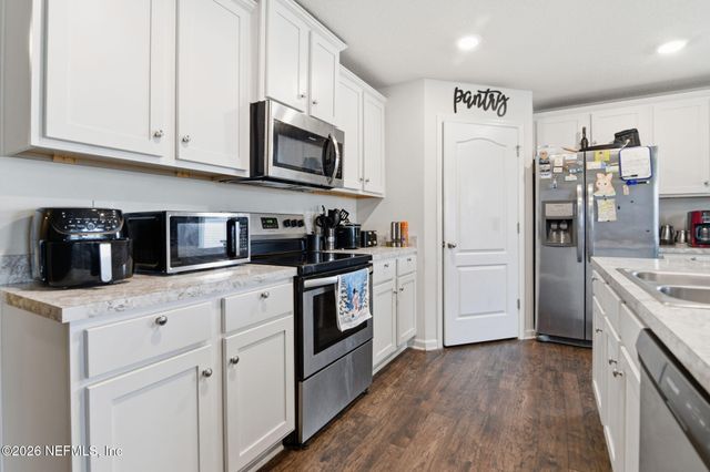 1986 PEBBLE POINT Drive, Green Cove Springs, FL 32043