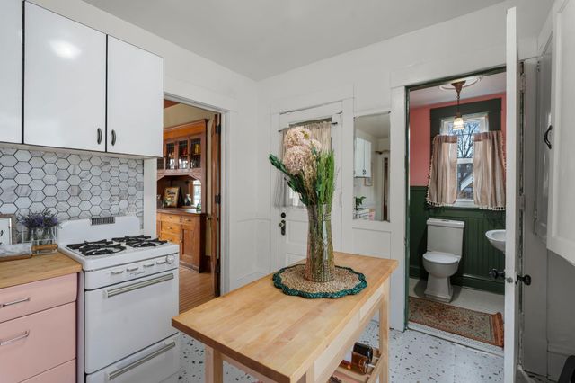 305 Gramercy Avenue, Minneapolis, MN 55405