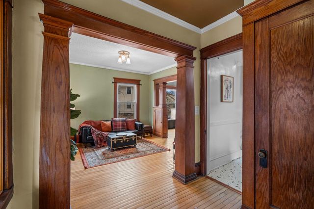 305 Gramercy Avenue, Minneapolis, MN 55405