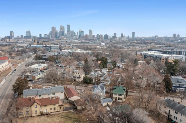 305 Gramercy Avenue, Minneapolis, MN 55405