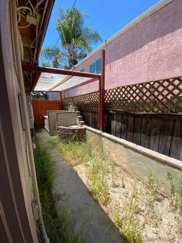 285 S Mollison Ave, El Cajon, CA 92020