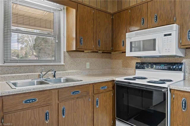 473 Winchester Drive, King, NC 27021