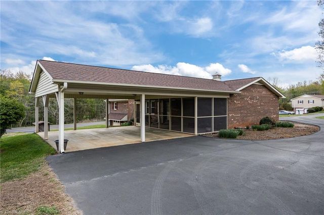 473 Winchester Drive, King, NC 27021