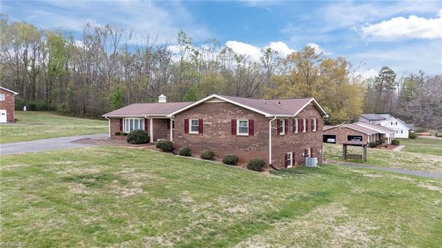 473 Winchester Drive, King, NC 27021