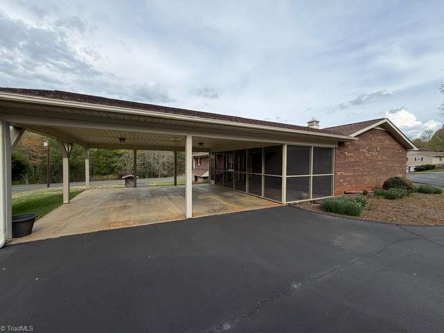 473 Winchester Drive, King, NC 27021