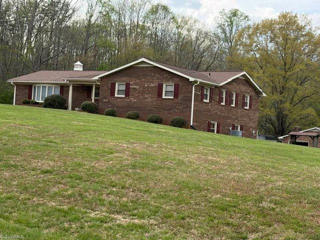 473 Winchester Drive, King, NC 27021