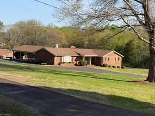 473 Winchester Drive, King, NC 27021