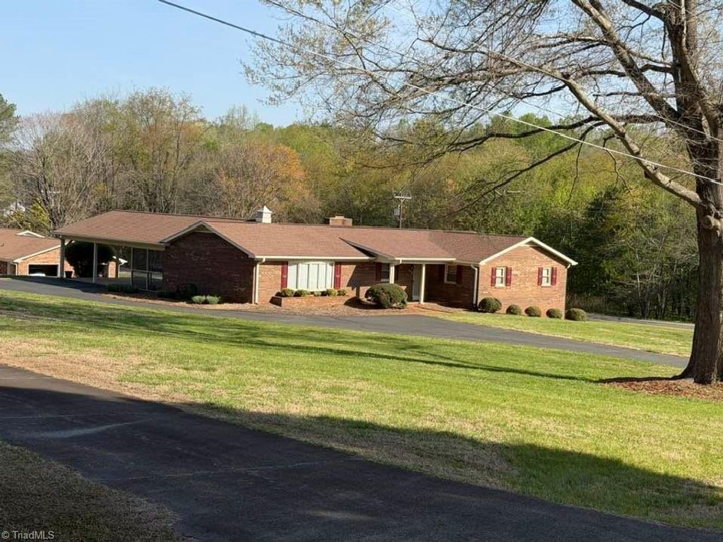 473 Winchester Drive, King, NC 27021