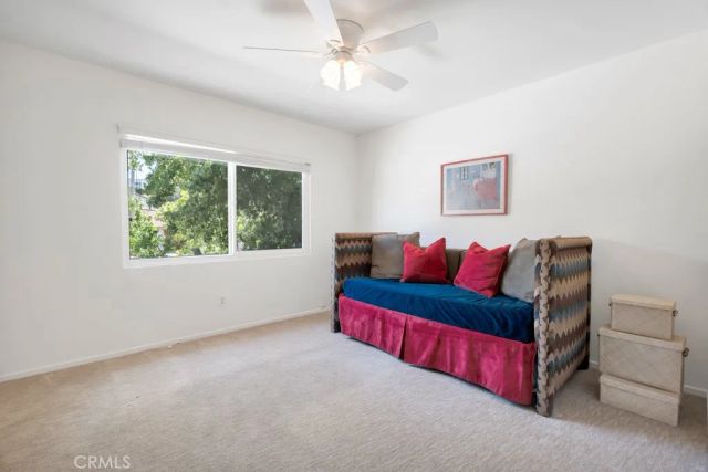 22445 Dardenne, Calabasas, CA 91302