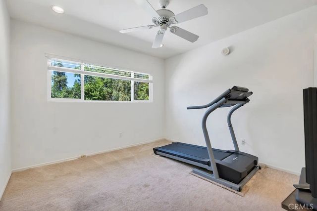 22445 Dardenne, Calabasas, CA 91302