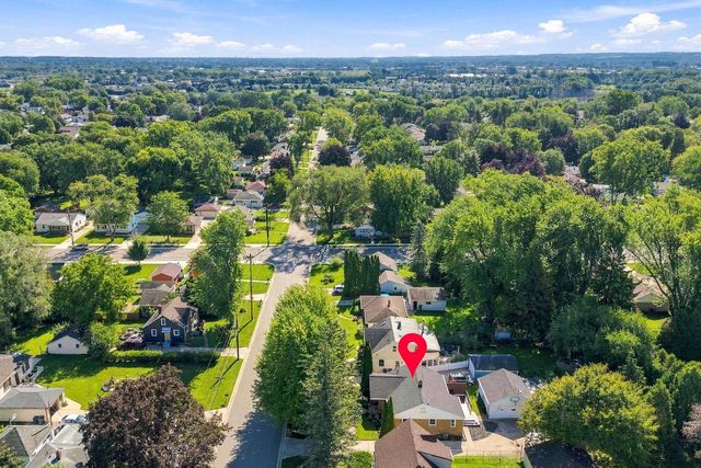 422 E MISSION ROAD, Green Bay, WI 54301