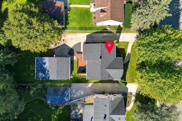 422 E MISSION ROAD, Green Bay, WI 54301