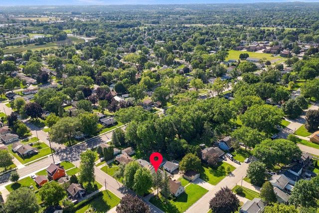422 E MISSION ROAD, Green Bay, WI 54301