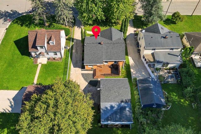 422 E MISSION ROAD, Green Bay, WI 54301