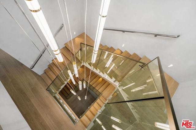 12227 Tweed Lane, Los Angeles, CA 90049