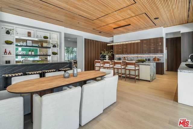 12227 Tweed Lane, Los Angeles, CA 90049