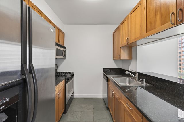 20 River Ter Apt 10E, New York City, NY 10282