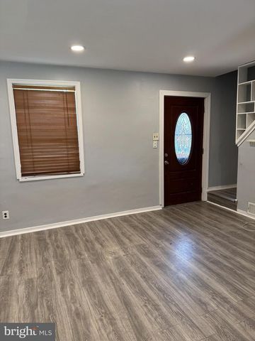 112 BURTON LN E, Sharon Hill, PA 19079