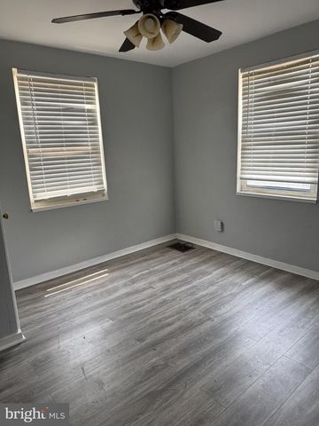 112 BURTON LN E, Sharon Hill, PA 19079