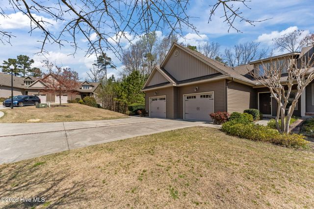 72 Cypress Circle, Southern Pines, NC 28387