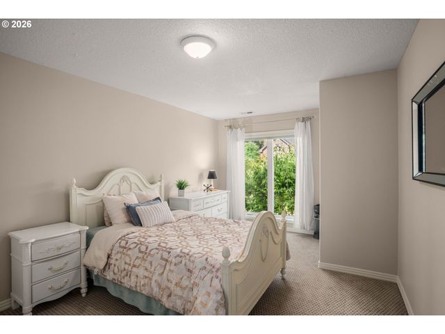 3914 WELLINGTON Pl, West Linn, OR 97068
