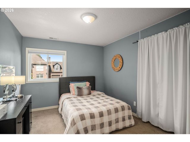 3914 WELLINGTON Pl, West Linn, OR 97068