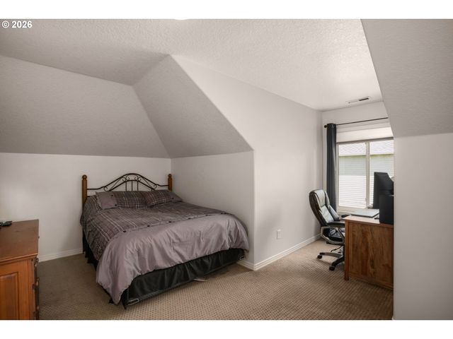 3914 WELLINGTON Pl, West Linn, OR 97068