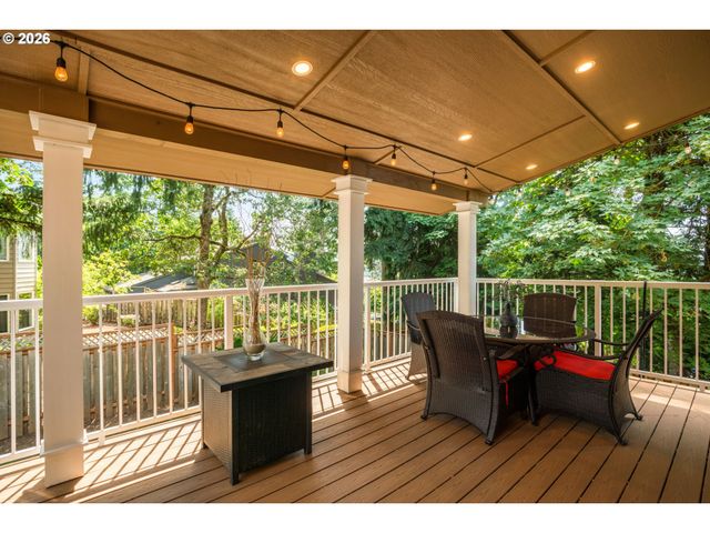 3914 WELLINGTON Pl, West Linn, OR 97068